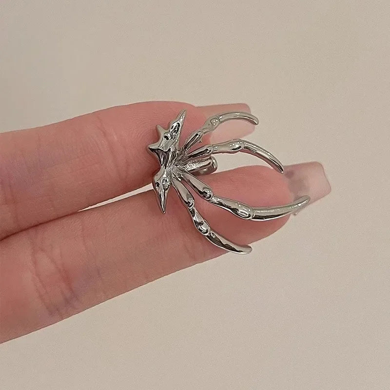 Gothic Y2K Spider Earcuff - Retro Grunge Style Accessory for 90s and Y2K Outfits