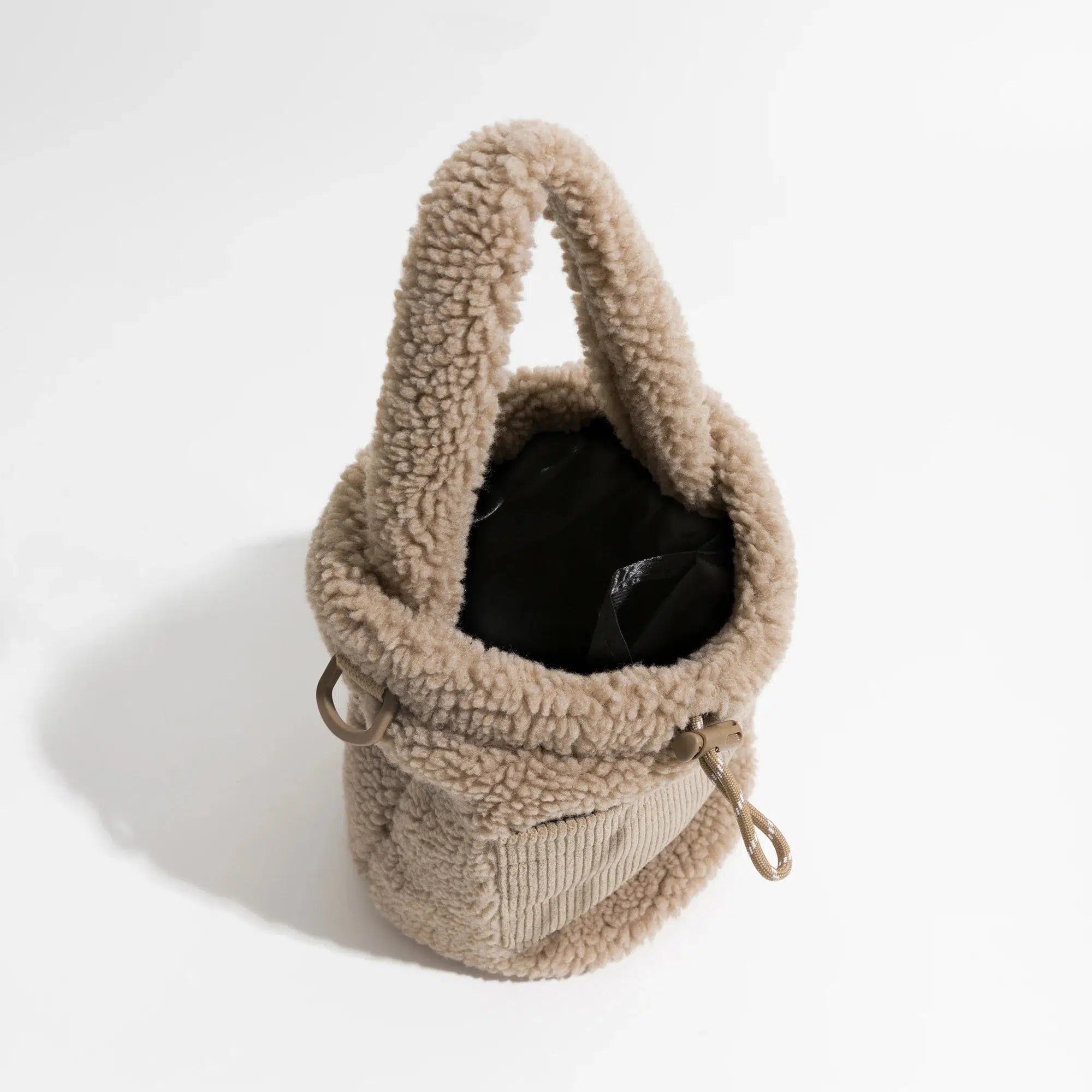Retro Y2K Teddy Pocket Bucket Bag - Perfect for 90s and Grunge Outfits