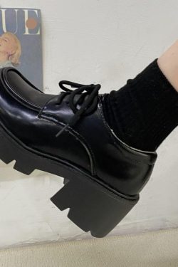 Y2K Grunge Dark Academia Platform Shoes - Retro 90s Fashion Statement