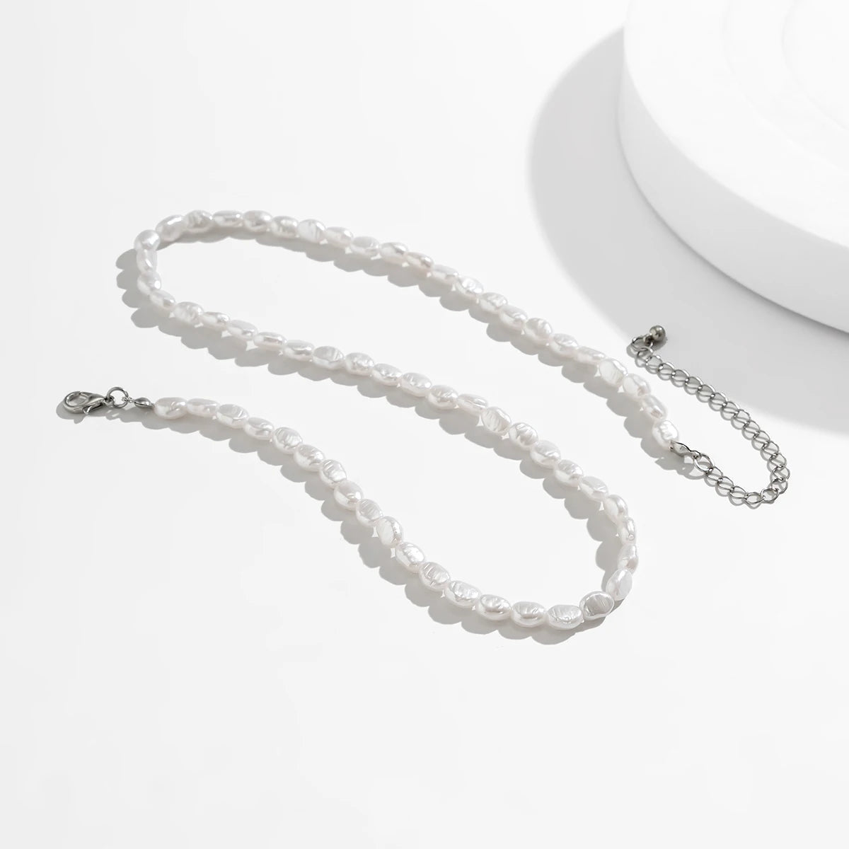 Y2K Retro Baroque Pearl Necklace - Perfect for 90s and Grunge Outfits