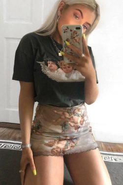 Angel Skirt - Y2K Summer Grunge & 90s Fashion Outfit for Retro Popstar Vibes