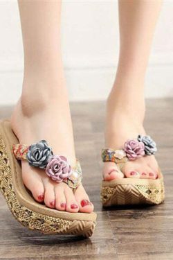 Beige Floral Platform Flip Flops - Y2K Summer Beach Holiday Retro 90s Grunge Pastel Goth