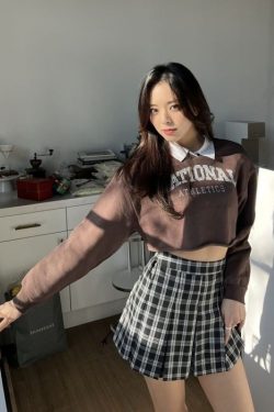 Black Checked Pleated Skirt | Yuna � ITZY | Y2K Grunge 90s Fashion Retro Summer Outfit