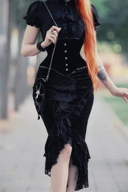 Black Velvet Gothic Skirt - Y2K Grunge, 90s Retro, Pastel Goth, Y2K Party & Summer Outfits