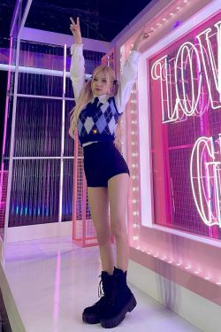 Blackpink Ros�-Inspired Y2K Black Denim Shorts - 90s Grunge Summer Outfit, Retro Fashion