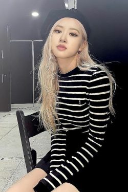 Blackpink Ros�-Inspired Y2K Stripe Pullover - 90s Grunge, Retro Summer Fashion