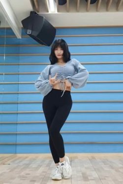 Blue Drawstring Top | Y2K Summer & 90s Grunge Fashion | Momo � Twice