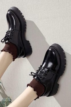 Chunky Daisy Creepers - Y2K Grunge & 90s Retro Style Shoes for Summer Outfits & Party Looks