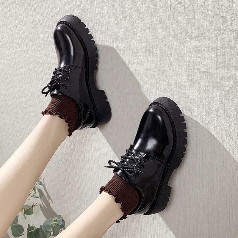 Chunky Daisy Creepers - Y2K Grunge & 90s Retro Style Shoes for Summer Outfits & Party Looks