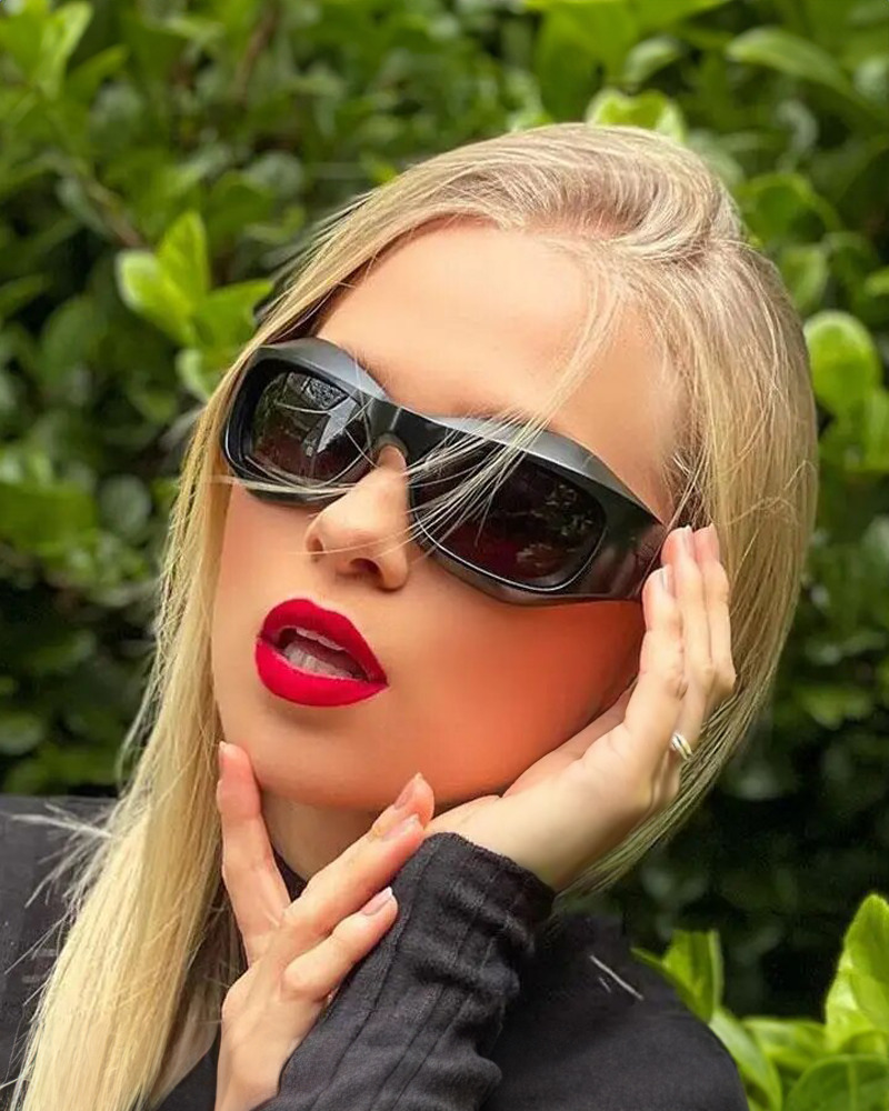 Chunky Y2K Sunglasses - Retro 90s Grunge, Hip Hop, and Summer Party Fashion for Women