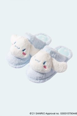 Cinnamoroll Fluffy House Slippers - MINISO x SANRIO | Y2K & 90s Retro Grunge Fashion