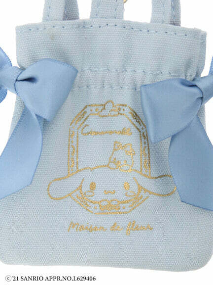 Cinnamoroll x Maison de FLEUR Y2K Ribbon Tote Bag - Gingham Inner, Retro 90s Grunge Fashion