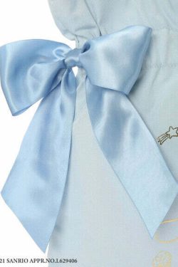 Cinnamoroll x Maison de FLEUR Y2K Ribbon Tote Bag - Gingham Inner, Retro 90s Grunge Fashion