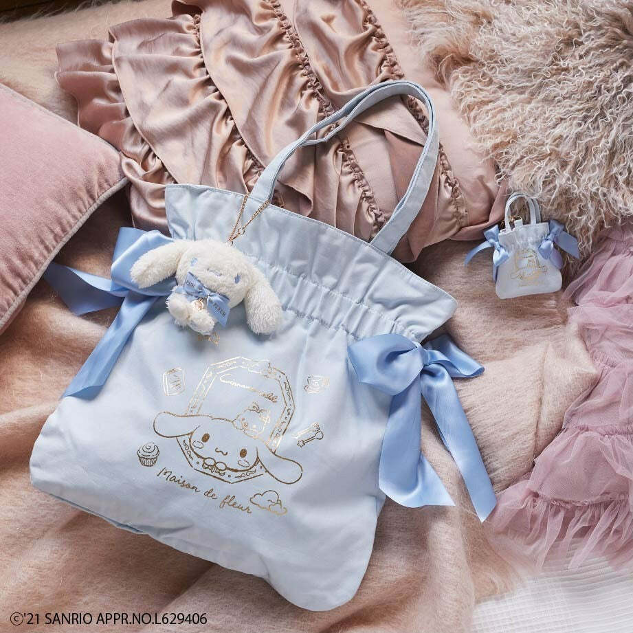 Cinnamoroll x Maison de FLEUR Y2K Ribbon Tote Bag - Gingham Inner, Retro 90s Grunge Fashion