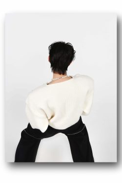 CulturE Y3K Sweater - Y2K Summer, 90s Grunge, Retro Style, Y2K Club & Party Out