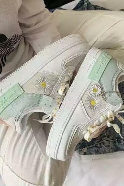 Daisy Dazed Sneakers - Y2K Summer & 90s Grunge Fashion, Retro Hip Hop, Pastel Goth, Y2K Pop