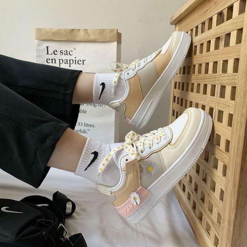 Daisy Dazed Sneakers - Y2K Summer & 90s Grunge Fashion, Retro Hip Hop, Pastel Goth, Y2K Pop