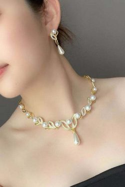 Elegant Gold Alloy Pearl Zircon Pendant Necklace - Y2K & 90s Fashion, Grunge, Retro, Pastel Goth