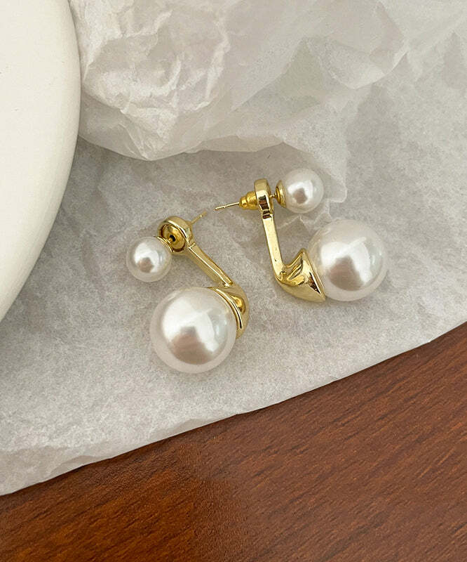 Elegant White Pearl Stud Earrings - Y2K, 90s, Grunge, Retro, Pastel Goth, Summer Fashion