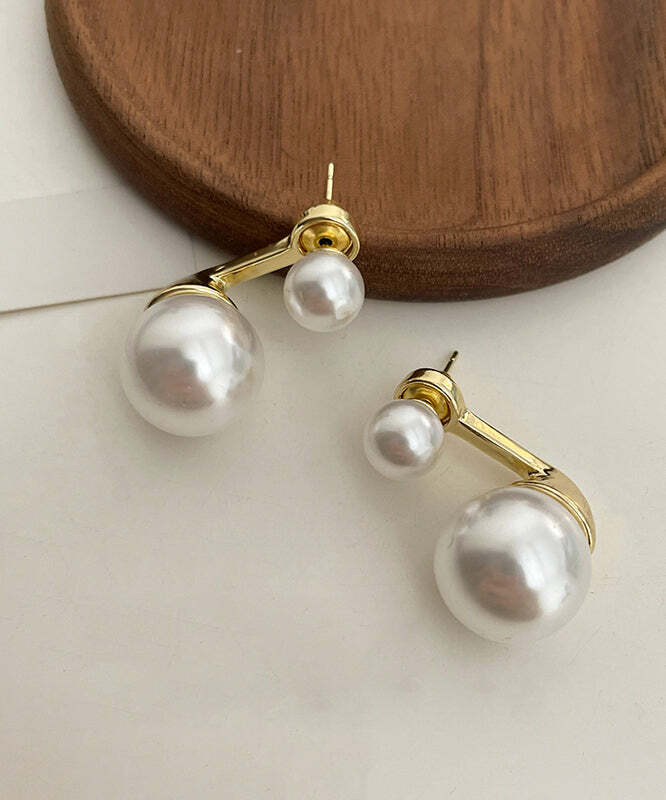 Elegant White Pearl Stud Earrings - Y2K, 90s, Grunge, Retro, Pastel Goth, Summer Fashion
