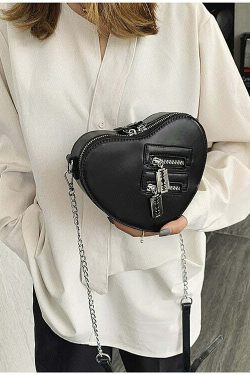 Gothic Heart Blade Crossbody Bag Black - Y2K Grunge, 90s Fashion, Retro Style, Y2K Club Outfit