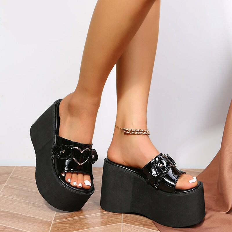 Gothic Heart Tall Platform Slippers - Y2K Grunge, 90s Fashion, Retro Style, Pastel Goth Shoes