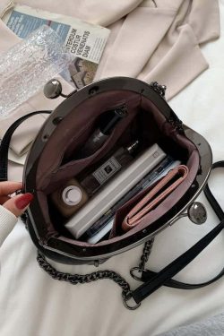 Gothic Punk Y2K Kiss Lock Clasp Shoulder Bag - Retro 90s Grunge Fashion Accessory