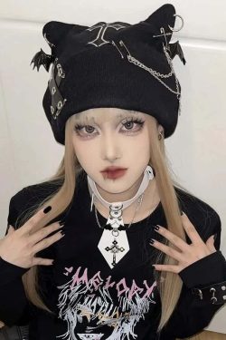 Gothic Rebel Soul Beanie - Y2K Grunge, 90s Fashion, Retro Style, Pastel Goth, Y2K Club