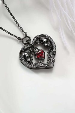 Gothic Skull Heart Pendant Necklace - Y2K Grunge, 90s Retro, Pastel Goth, Y2K Party Outfit