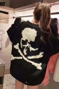 Gothic Skull Print Black Knitted Sweater - Y2K Grunge, 90s Fashion, Retro Style, Dark Y2K Outfit