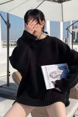 Gothic Skull Print Black Knitted Sweater - Y2K Grunge, 90s Fashion, Retro Style, Dark Y2K Outfit