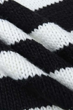 Gothic Striped Crop Sweater - Y2K Grunge, 90s Fashion, Retro Style, Pastel Goth, Y2K