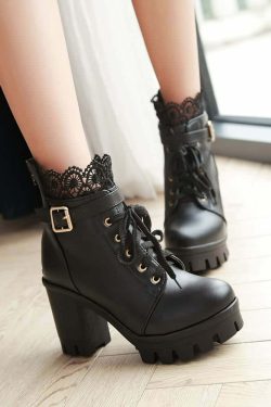 Gothic Y2K Buckle Strap Lace Platform Boots - Retro 90s Grunge Fashion for Y2K Outfits