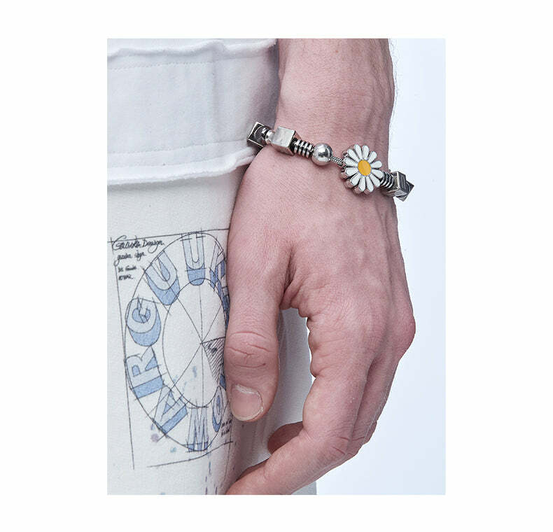 GUUKA Daisy Beaded Bracelet - Y2K Summer, 90s Grunge, Retro Style, Pastel Goth, Y2K Pop