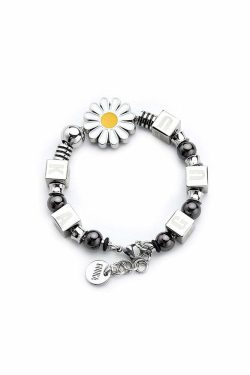 GUUKA Daisy Beaded Bracelet - Y2K Summer, 90s Grunge, Retro Style, Pastel Goth, Y2K Pop