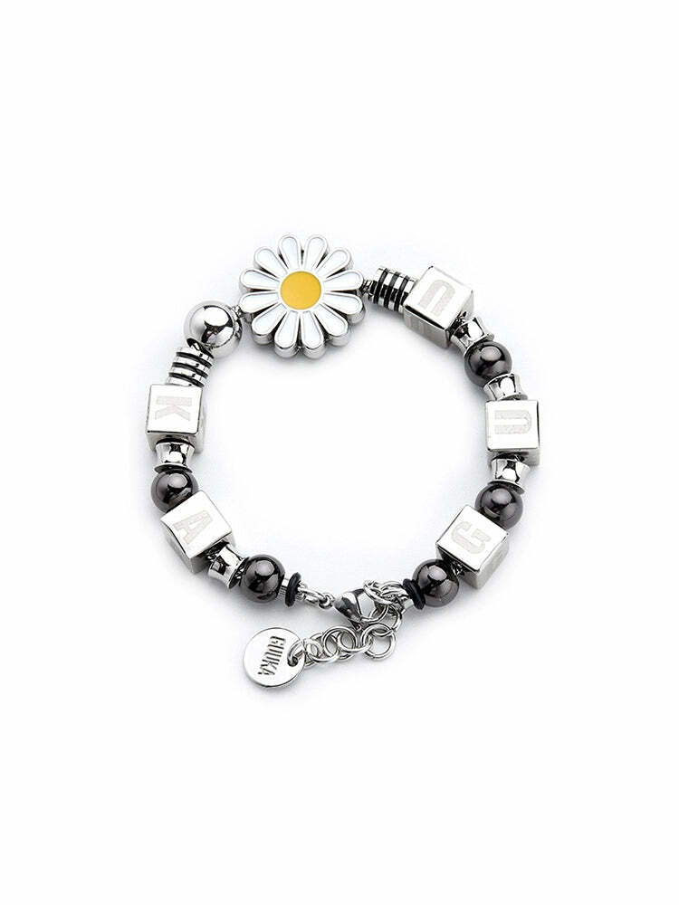 GUUKA Daisy Beaded Bracelet - Y2K Summer, 90s Grunge, Retro Style, Pastel Goth, Y2K Pop
