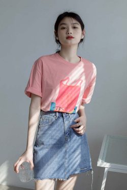 Happy Shopper Retro Loose Graphic T-Shirt - Y2K Summer, 90s Grunge, Pastel Goth, Y2K Club Outfits