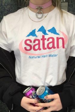 HELL WATER T-SHIRT ?? | Y2K Grunge & 90s Fashion | Retro Summer Outfits | Gothic & Pastel Goth