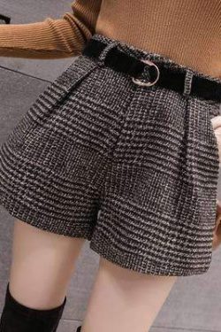 High Waisted Linen Shorts - Y2K Summer Grunge, 90s Retro, Pastel Goth, Y2K Party & Club Outfits