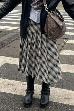 Ivie Pleated Midi Skirt - Y2K Summer Outfit, 90s Fashion, Grunge, Retro Style, Y2K Skirt