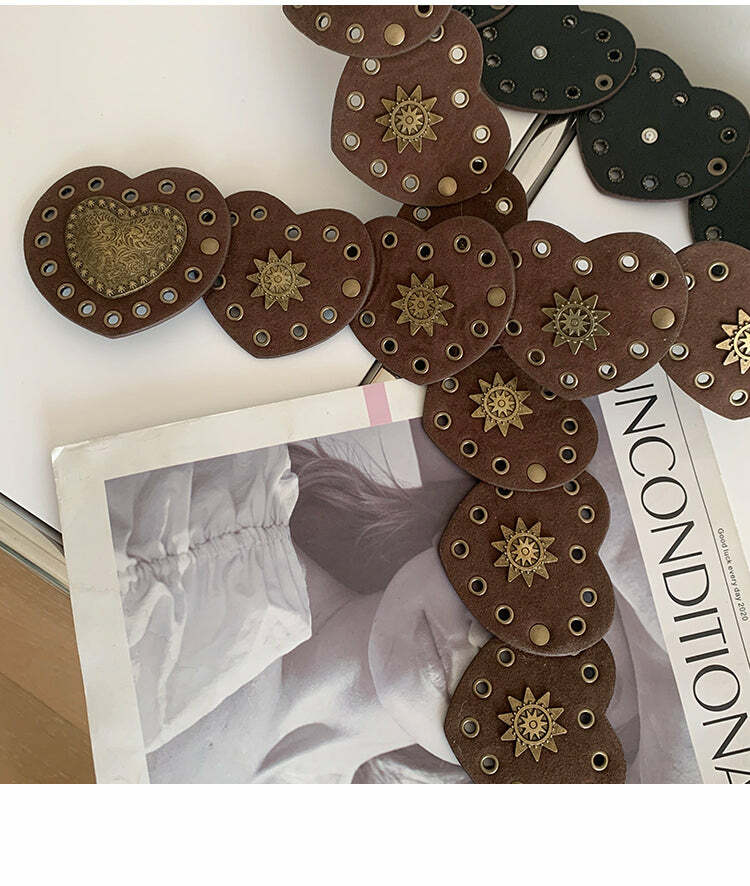 Janice Retro Heart Belt - Y2K Grunge, 90s Fashion, Gothic Y2K, Pastel Goth, Y2K Party