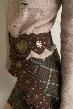 Janice Retro Heart Belt - Y2K Grunge, 90s Fashion, Gothic Y2K, Pastel Goth, Y2K Party