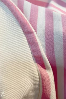 Kawaii Aesthetic White Pink Striped Sweatshirt - Y2K Summer, 90s Grunge, Retro Pastel Goth Fashion