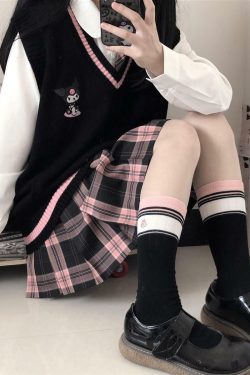 Kawaii Kuromi Black Sweater Vest - Y2K Grunge, 90s Fashion, Retro Style, Pastel Goth Outfits