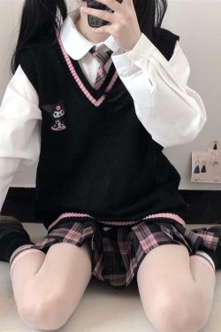 Kawaii Kuromi Black Sweater Vest - Y2K Grunge, 90s Fashion, Retro Style, Pastel Goth Outfits
