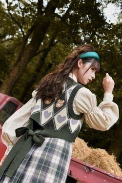 Kawaii Y2K Sweater Vest Bear Hearts Argyle - 90s Grunge, Retro, Pastel Goth, Summer Outfits