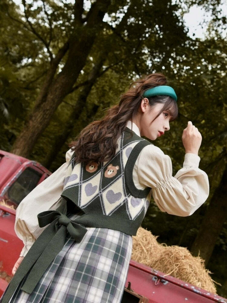 Kawaii Y2K Sweater Vest Bear Hearts Argyle - 90s Grunge, Retro, Pastel Goth, Summer Outfits