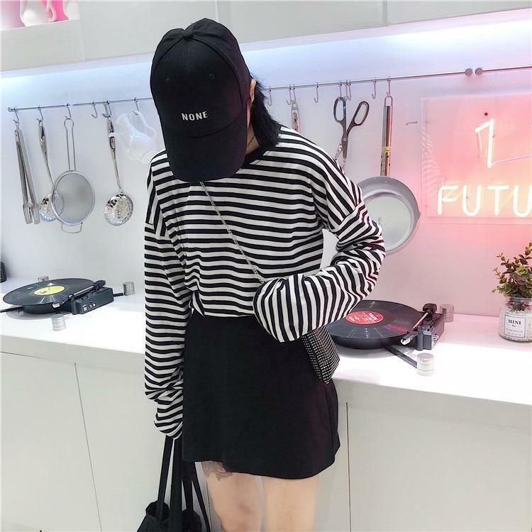 Korean Style Oversized Shirt - Y2K Summer, 90s Grunge, Retro, Pastel Goth