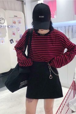 Korean Style Oversized Shirt - Y2K Summer, 90s Grunge, Retro, Pastel Goth