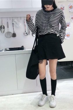 Korean Style Oversized Shirt - Y2K Summer, 90s Grunge, Retro, Pastel Goth